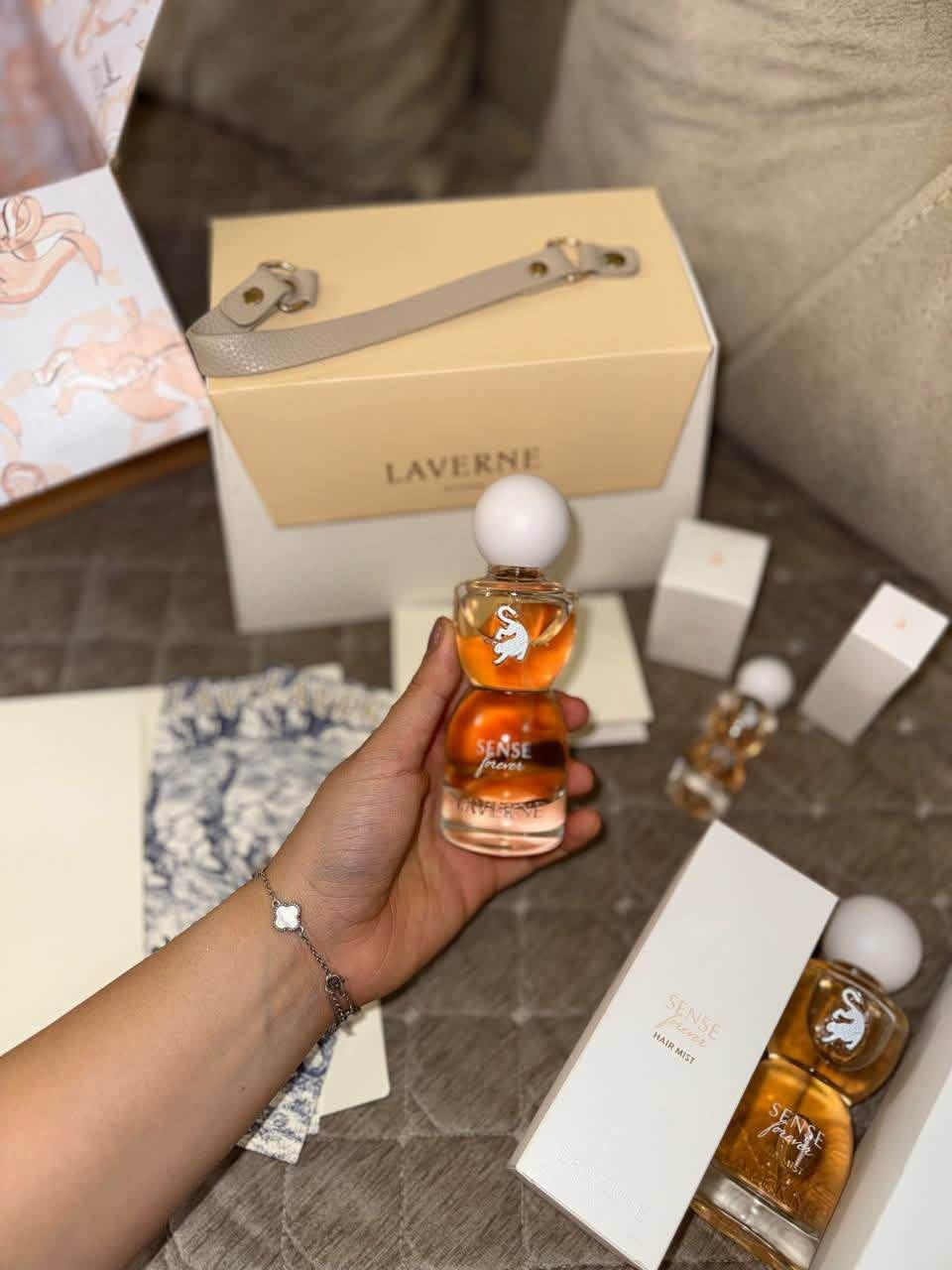 لأن الانطباع الأول يبقى… اختر عطرك بعناية.

مجموعة مختارة من العطور الأصلية بروائح تدوم وتناسب جميع الأذواق. 🌸🤍

📍متوفر توصيل لجميع المحافظات.
📩 للحجز والاستفسار عبر الرسائل الخاصة
***********
