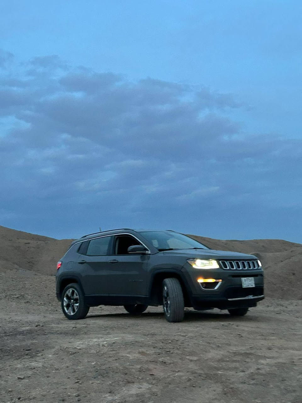 السلام عليكم جيب كومباس 2020 لمتد
وارد امريكي ضرر بنيد فقط 
ماشيه 124.000 
رقم بغداد راعيهه بصره ومكاني بصره 
السعر 135$ السياره فول مواصفات وبيها مجال حك الجيه 

***********
