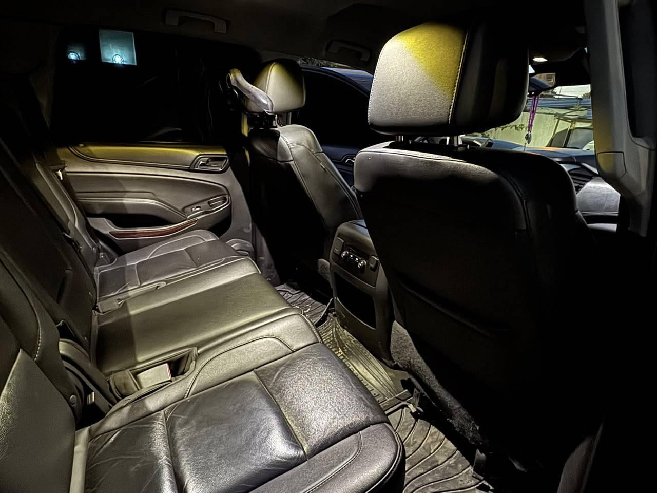 السلام عليكم
للبيع او مراوس حسب القناعه
شوفرليت تاهوو
موديل 19
رقم اربيل هزه وفحص جديد 
تحويل مباشر 
لون اسود مع باج تضليل
السياره فئة LT1 تجي فوول من كلشي عدا الفتحه
جاهزه بدون اي نقوصات
طبعا شاشه وقاصه وكشنات كهرباء
استيرن كهرباء
بجم زينون 
باب خلفي كهرباء وباقي مواصفات التاهو
السياره امريكيه بيه البنيد بدون ايرباك وصابغين الجاملغات ايضا
بيه فتح براغي الباب الايسر الخلفي
بيه بارد بالجاملغ 
وصور السونار مع المنشور 
السياره جاهزه عالبرغي 
بدون اي نقوصات 
مكان السياره بغداد تحويل مباشر
السعر ب335$ ورقه وبيه مجال
واي استفسار اني حاضر 

***********

***********

( محمد الصعب )
