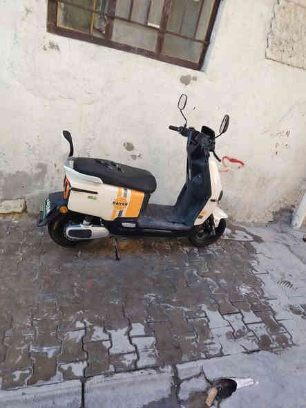 *********** مكاني بغداد سعر 750 واللي يحب هذا رقمي يتصل عليه رجاء ماكو خاص
