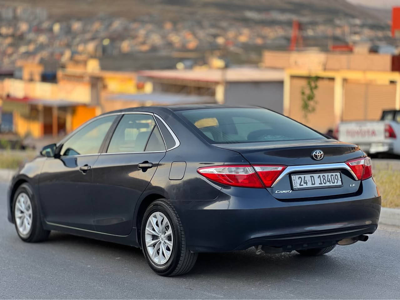 Toyota Camry 2017 ***********
$104

تويوتا كامري للبيع 
لون نيلي
موديل 2017
السيارة عام صبغ
البجم كبس شواصي و الحوض سليم بشرط
السيارة مال بيت ماشية 108 الف ميل
محرك 4 سلندر حجم 2.5
كير اوتوماتيك
كير و محرك و تبريد و صدر و تحويل بشرط
رقم و سنوية جديد 
السيارة خير من الله دينار مصرف مابيها
السعر 104$ و مجال بسيط
مكان دهوك
للاستفسار *********** دهوك, العراق
