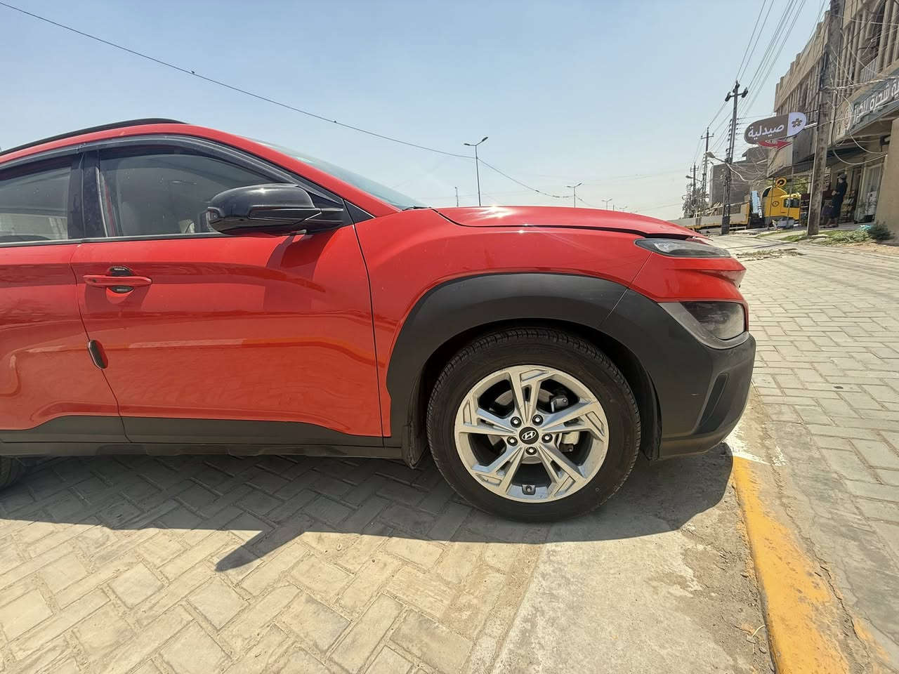 هونداي كونا  خليجي موديل ٢٠٢٢
فوول مواصفات 
رقم بغداد بأسمي الجديد وهزة 
محرك 2000 دوش
ماشية ٤٣ الف
فتحة سقف
تبريد شاشة 
بصمه تشغيل وتشغيل عن بعد
ترحيب عند الاقتراب
لدات نهارية
لايت زنون وبروجكتر زنون 
كشن السائق كهرباء
شحن وايرلس
/منافذ شحن 
حساسات امامي وخلفي
نظام نزول وصعود منحدرات 
تحديد مسار ومانع انزلاق
اربع مودات قيادة
شاشه تاب كبيره
٦ ايرباك وداخل بيج  

السيارة مكفولة كفالة عامة من كلشي حديد ودعاميات ومن الشخط ورصعة وبارد وصبغ وحالوب وتبديل وبيها سونار حديث سيارة مال بيت برغي ممفتوح بيها نهائياً 
السعر 165 ورقة  وبيها مجال جدا بسيط 
رقم الهاتف  *********** مهندس مروان
العنوان بغداد /حي العامل قرب شارع المطار
