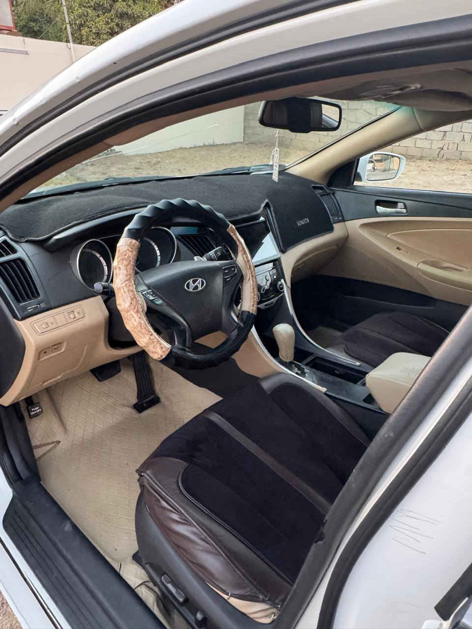 سوناتا 2011 فول مواصفات عده البصمه بسمي شرط التحويل ما ناقصه شي  ***********
