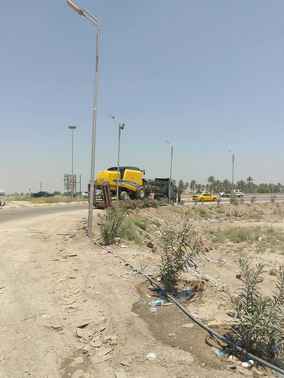السلام عليكم للبيع حاصده خمسه بلم موديل 2024 حجم 5.80 مكينه جديده الاستفسار الاتصال على الرقم ***********
