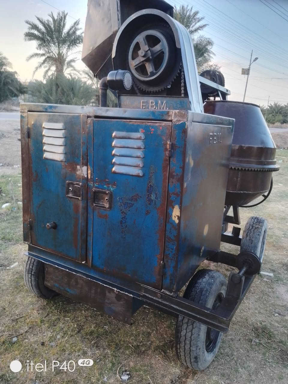 السلام عليكم خباطه البيع اف ام خباطه جاهزة الشغل كل نقص مابيه مكاني ناصرية رفاعي لاستفسار على ارقام لاتيه***********
