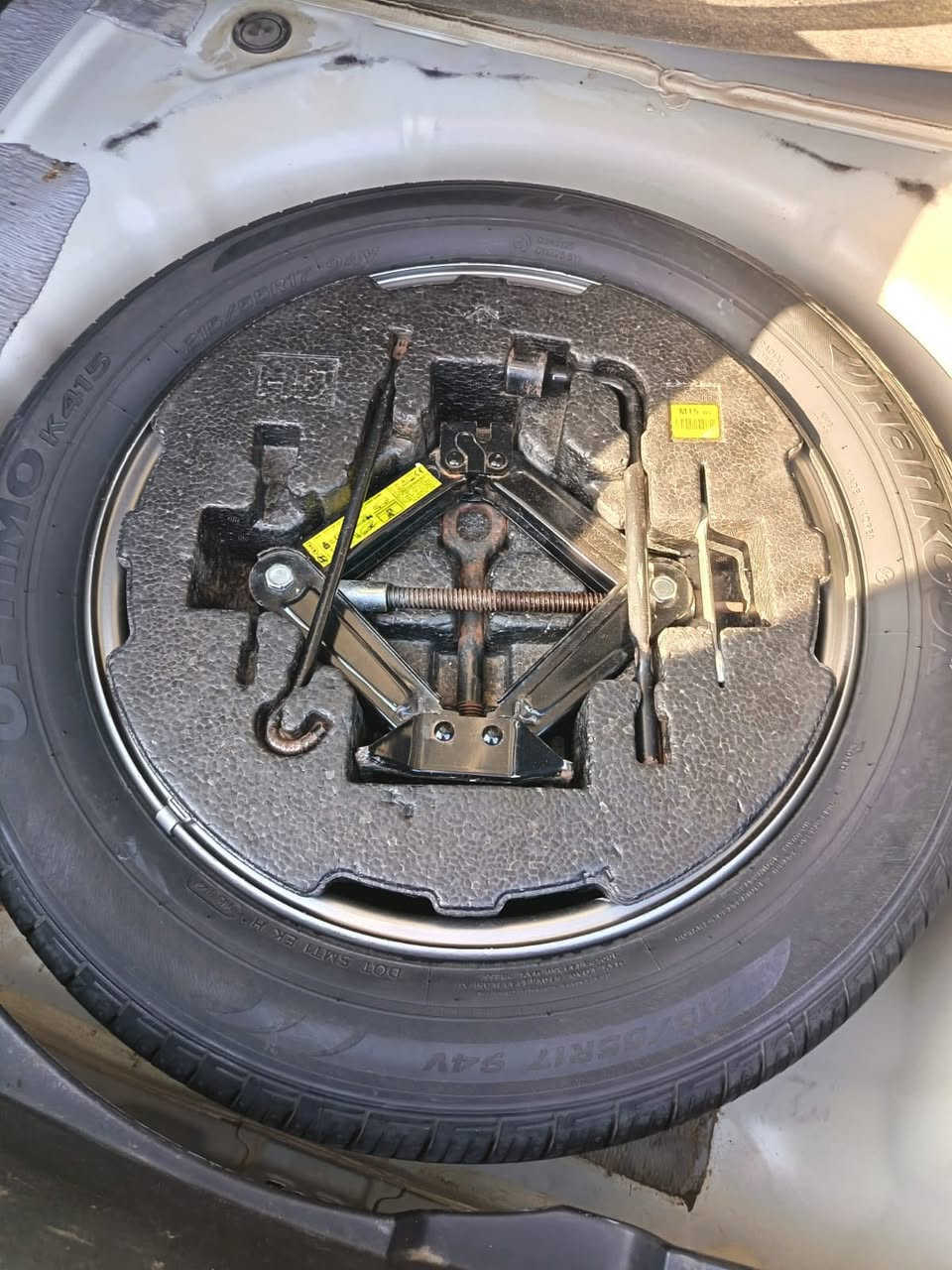 عليكم السلام سوناتا خليجي2015 مكفول عامه ماشيه السيارة 78 كيلو متر حقيقي مكان السيارة بغداد السعر السيارة 157بيها مجال مواصفات السيارة كرسي كهرباء وشفتات ستيرن  شركه عامه


**إذا كنت صاحب هذا الإعلان وتريد حذفه لأي سبب، رجاءا أرسل رسالة إلى الدعم الفني**