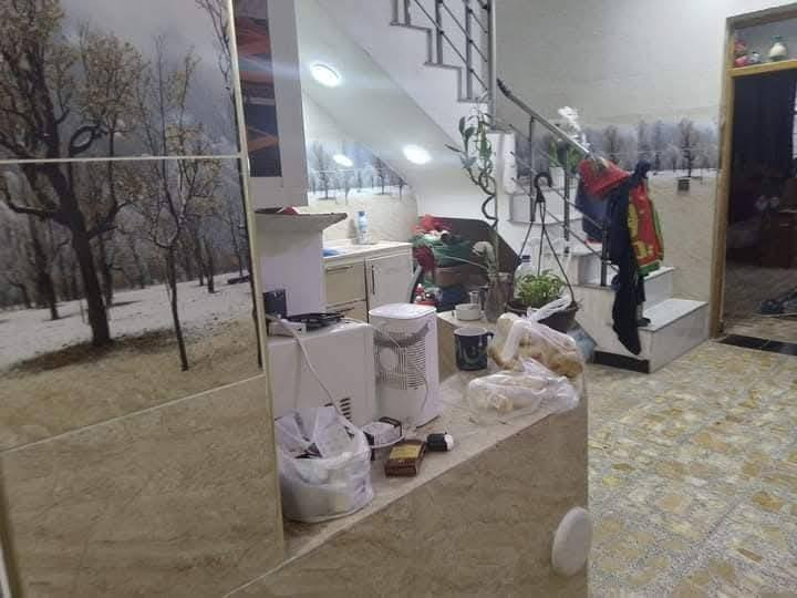 للبيع بيت 🏡 طابو صرف في !#شهداءالبياع مربع جامع 🕌 معاذ بن جبل مساحته #١٠٠م واجهه خمسه يحتوي على #مدخلين_غرفتين نوم 😴 وصاله ومطبخ #حاربارد وصحيات عدد #اثنين للإستفسار اتصال 🤙 على الرقم 
***********
#الجميع
