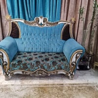 تخم ملكي • ١٠مقاعد • دورة