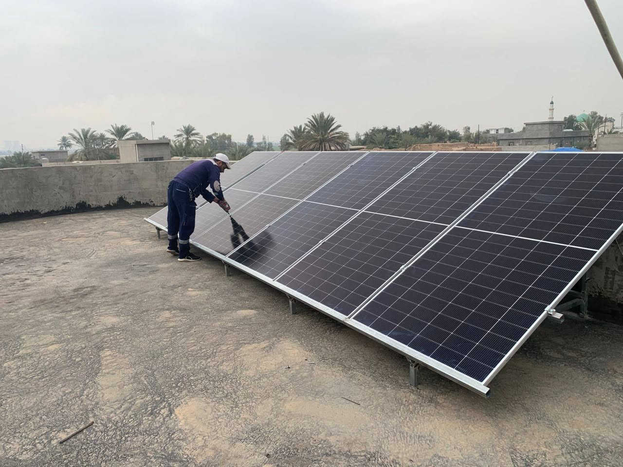 جديدنا من ناحية المعتصم منظومة اقتصادية 
تم بحمد الله تجهيز ونصيب منظومة طاقة شمسية
بقدرة 12 امبير نهاري 8 أمبير ليلي لمدة 5 ساعات
تتكون المنظومة من

🔹الواح لونجي 620W عدد 6
🔹انفيرتر 4 كيلو  كوس بور ضمان 3 سنوات استبدال 
🔹بطاريه فولت كايد 8 كيلو ضمان 5 سنوات
🔹بورد حماية متكامل مع اسلاك AC-DC 
🔹متابعه وتحكم عبر الانترنت 
مكتب التقنيات الحديثة للطاقة الشمسية 
للاستفسار
☎️ *********** 
☎️ ***********
العنوان سامراء فلكة الشروق مقابل مطعم حبايبنا 
زورونا تجدون ما يناسبكم 
#طاقة 
#متجدده 
#سامراء 
#تكريت 
#بغداد
