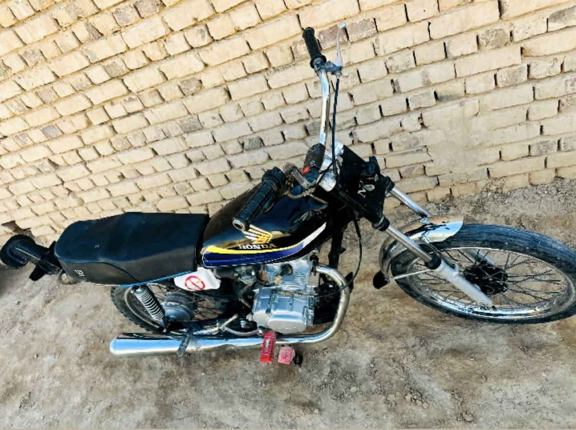 للبيع حربيه كفاله عامه اوراق اصولي
شاصي 14. محرك 23 مكانها قلعه سكر 

رقم ***********
