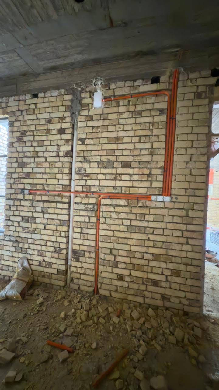 ابو مرتضى للتأسيسات الكهربائية العامة بنظام السيمنس والبوري بأجود المهارات الاساسية للعمل خبرة على مدى 10سنوات يمكنكم التواصل على الرقم  *********** وبخدمتكم
