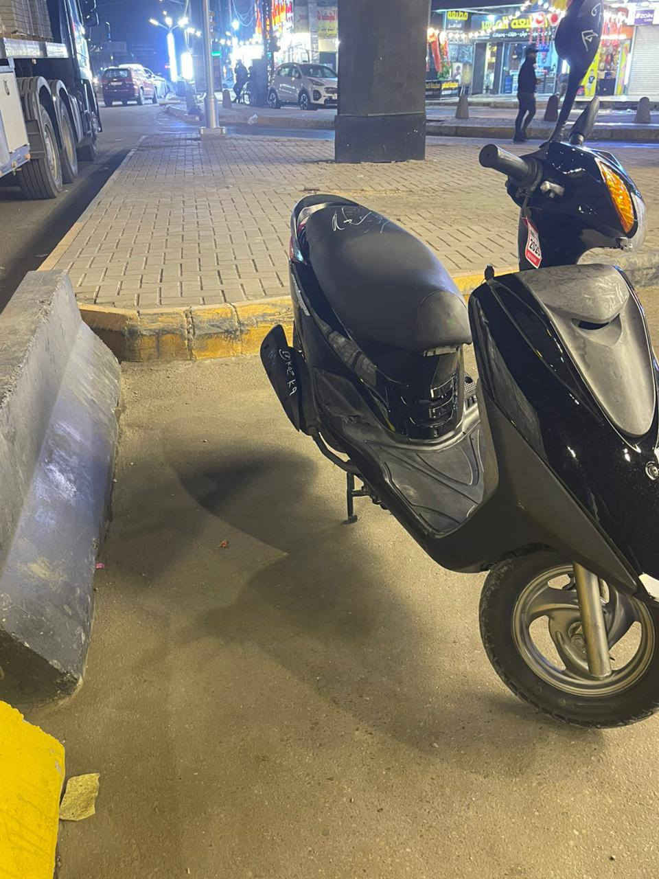 دراجه بريز لايت عالي كابرته دراجه خير من الله نضيفه حيل السعر 800 وبيها مجال مكاني بغداد رقم ***********
