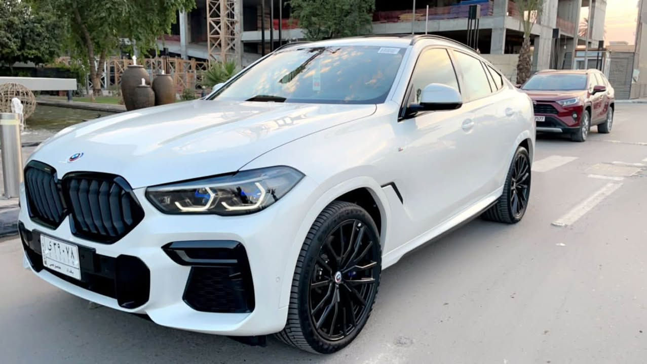 Bmw X6 50i 2023
شركة العروش 
بي ام دبليو X6 
محرك 8 سلندر 4400 تون توربو 523 حصان

كفاله عامه بحالة الوكاله 
فول رقم 1 بالمواصفات
ماشيه 76 الف كيلو متر 
مشيها كله بالاردن ماشيه بالعراق 3000 كيلو فقط 

السعر 63.500 
0775055448 اتصال
***********واتس اب

