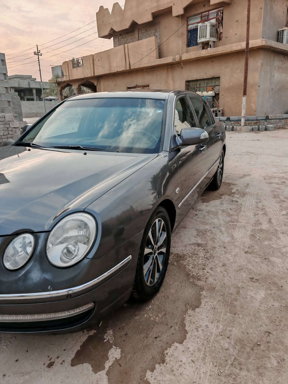 السلام عليكم 
كيا امانتي للبيع موديل 2009 خليجي فول مواصفات
سيارة باسمي جاهزه على الأخير سنويه لغاية ٢٠٣١
السعر 95 ورقة رقم التلفون ***********
المكان الفلوجة
