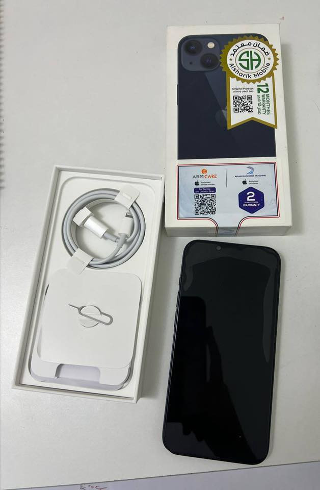 � للبيع iPhone 13 بحالة ممتازة
الجهاز نظيف مثل الجديد، مستعمل استخدام خفيف.

🔋 نسبة البطارية: 90%
📦 كامل ملحقاته الأصلية
🛡️ بي ضمان الى 2026/6/25 من شركة Alsharik Mobile
🎀 الجهاز محافظ عليه ومستخدمته، ويا غلاف كيوت مثل ما واضح بالصور.

✨ مواصفات الجهاز:
 • اللون: نيلي
 • السعة: 128GB
 • ما معمول صيانة ولا مفتوح
 • النظام محدّث لآخر إصدار iOS 26.3.1 (a)
 • الأداء ممتاز وما بي أي مشاكل

📍 المكان: … (حي الغدير)
💵 السعر: … ( 490الف)

للاستفسار راسلني خاص � @m6awl تليكرام
*********** واتساب
