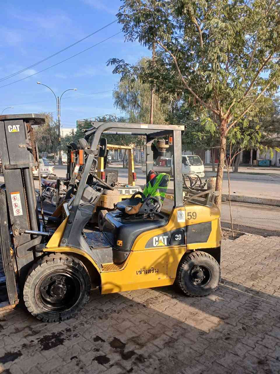 رافعه كات 3طن منفيست ولوحات كاتي دخول جديد للعراق ٣ سلايتات غاز وبانزين ***********
