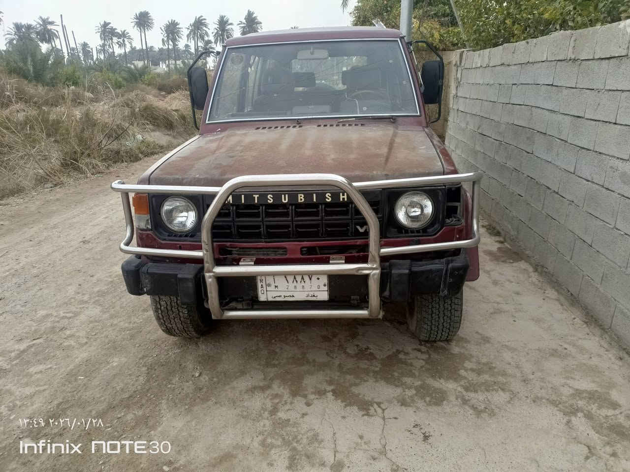 سلام عليكم ورحمه باجيرو موديل 93 لبيع سياره مكينه صاله 15يوم من شاده مال حاوية مكينه  ثنين ونص لا ضربه ولا صبغ بعده عل بلاد بس بنيد يحتاج صبغ  سعر 33وبيه مجال *********** عنوان بغداد
