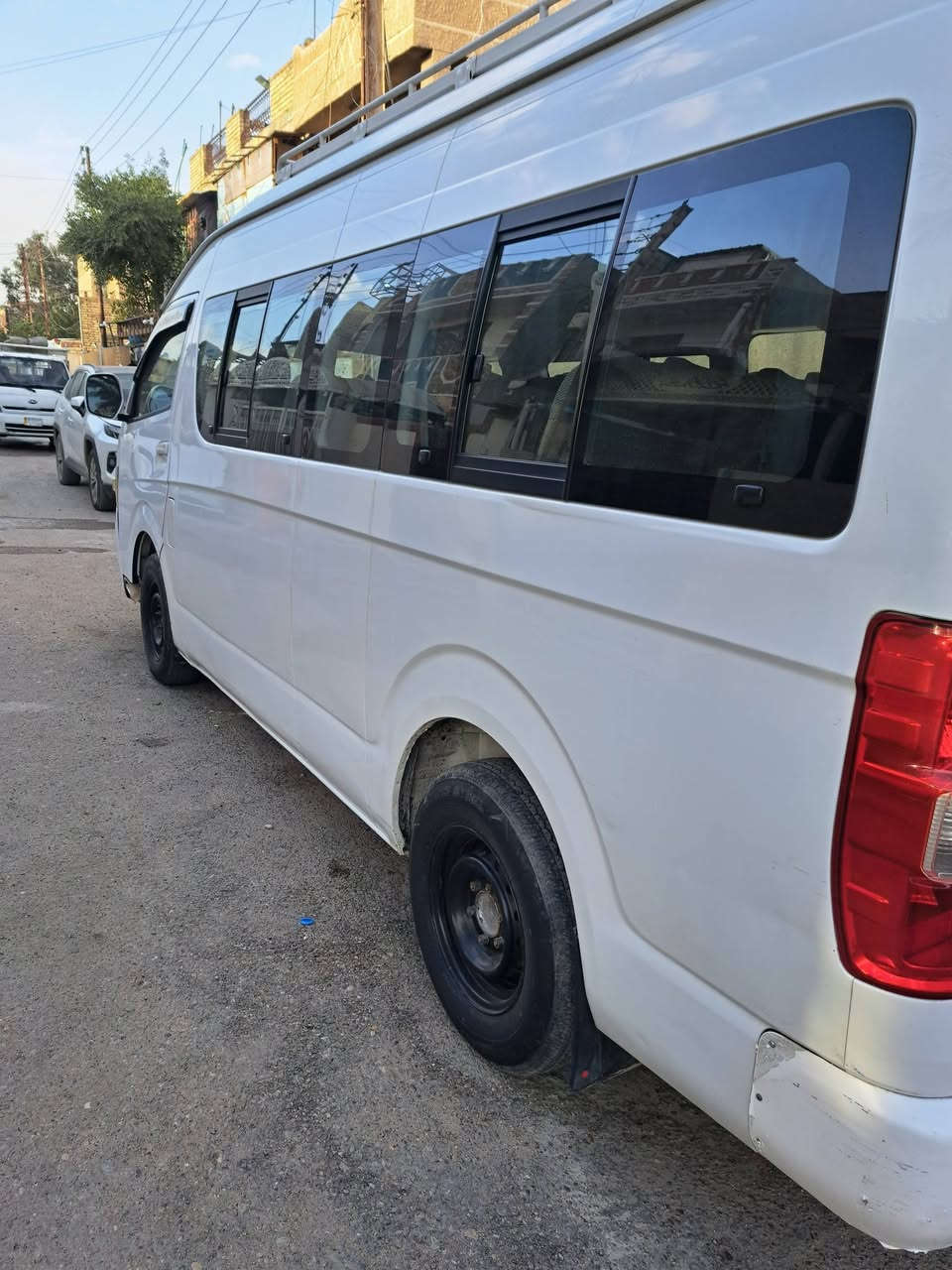 السلام عليكم جنبي اج تو ٢٠١٧ السياره جاهزه ما ناقصه شي للاتصال ***********
