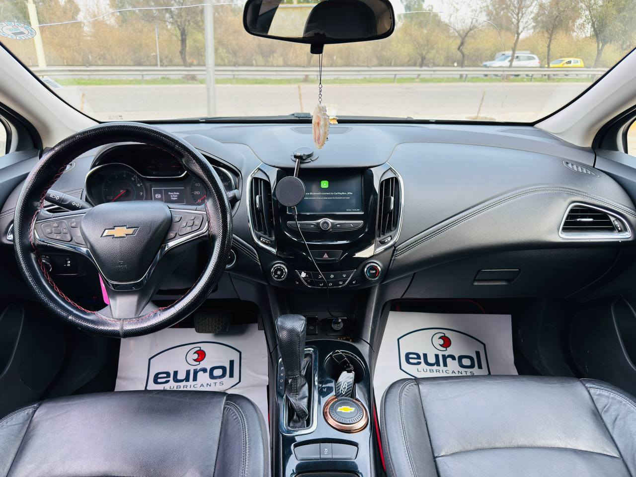 شوفرليت كروز 2018 بريمير
بدون حادث بدون ايرباك 
فقط سرقة بوند واربع تايرات 
مواصفات فول عدا فتحة سقف 
تشغيل عن بعد 
كشنات جلد داخل اسود بلكامل 
كشنات تدفية تبريد سترين تدفئة 
سيارة ماتصرف عليها دينار 
مسويلها ادامة كاملة 
حتى دهن الكير مبدلة جديد 
رقم اربيل جديد سنوية جديدة 
باسمي كابون بانزين بيها 
للبيع او معارضة حسب القناعة 
مكانها موصل الجانب الايمن 

السعر 98 وبيها مجال للطيبين 

***********

***********
