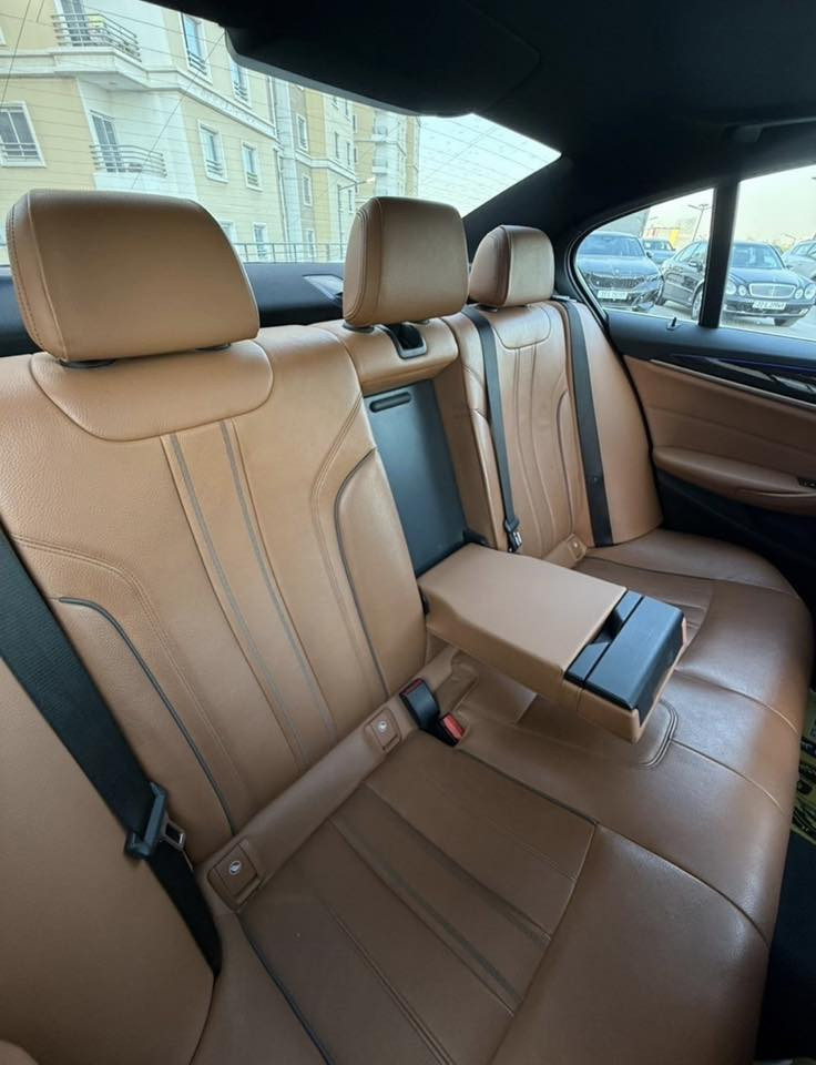 BMW 530i
SPORT LINE
2019 
كلين تايتل 
ماشيه 110 الف km
السعر 30,500$
للاستفسار ***********
