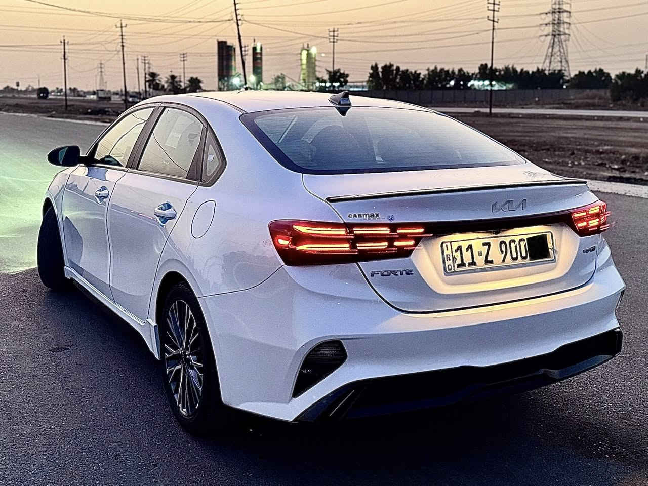 كيا فورتي 2023 جيتي لاين
مكينة 2000 دوش المرغوبة  
ماشية 40 الف 
رقم بغداد 
رادار امامي 
رادارات جانبية 
كامرة دوارة 
تمبيه الخروج عن المسار 
تشغيل عن بعد 
ترحيب 
شاشة كار بلي جبيرة 
اوتو هولد 
مودات قيادة اسبورت /سمارت/ايكو 
كشنات مخمل وجلد 
جنطة ذكية 
اسبير منازل 
لايت زنون 
حادثها جاملغ وبنيد 
السعر 170$ وبيها مجال 
 مكاني بغداد 
***********
