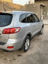 سنتافي ٢٠٠٧ ادوات ادوات بيه كصتين كازززز السعر 55 وبيه مجال 0771142461...
