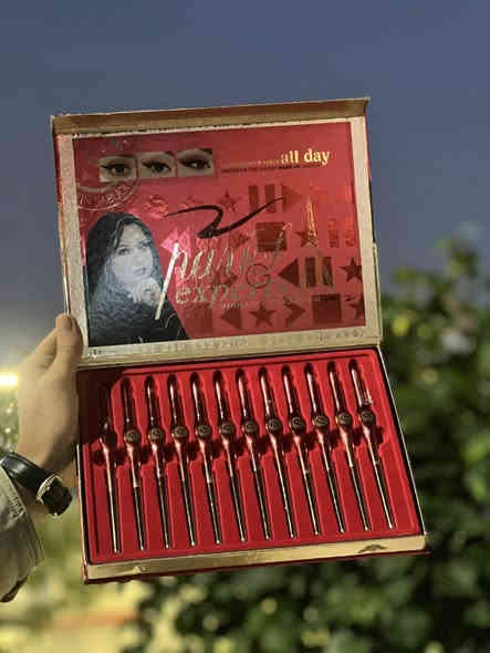 اهل الناصريه عروووض راس السنه يمنه غير 
كلشي متوفر يمنه مكياج عطور منتجات العنايه بل بشره كل الي تحتاجي موجود 

واسعار خياليه 

للحجز والاستفسار واتساب ***********

انستقرام 5ajd6
