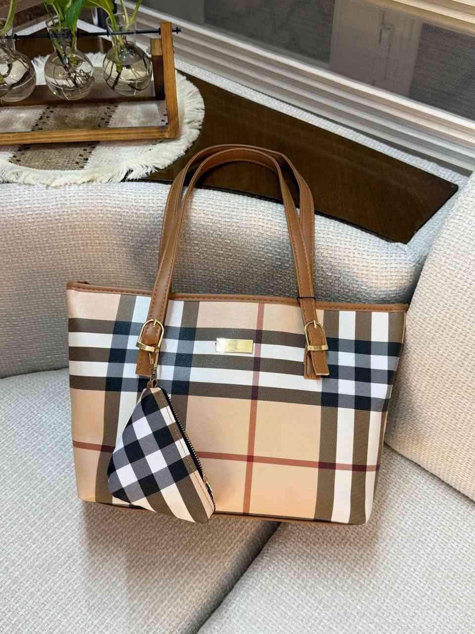 الي حابه تحصل هيج جنطه تجنن هديه
تدخل للبيج تشارك بالمسابقه
هذا البَيج 👈 Mars Stor


**إذا كنت صاحب هذا الإعلان وتريد حذفه لأي سبب، رجاءا أرسل رسالة إلى الدعم الفني**