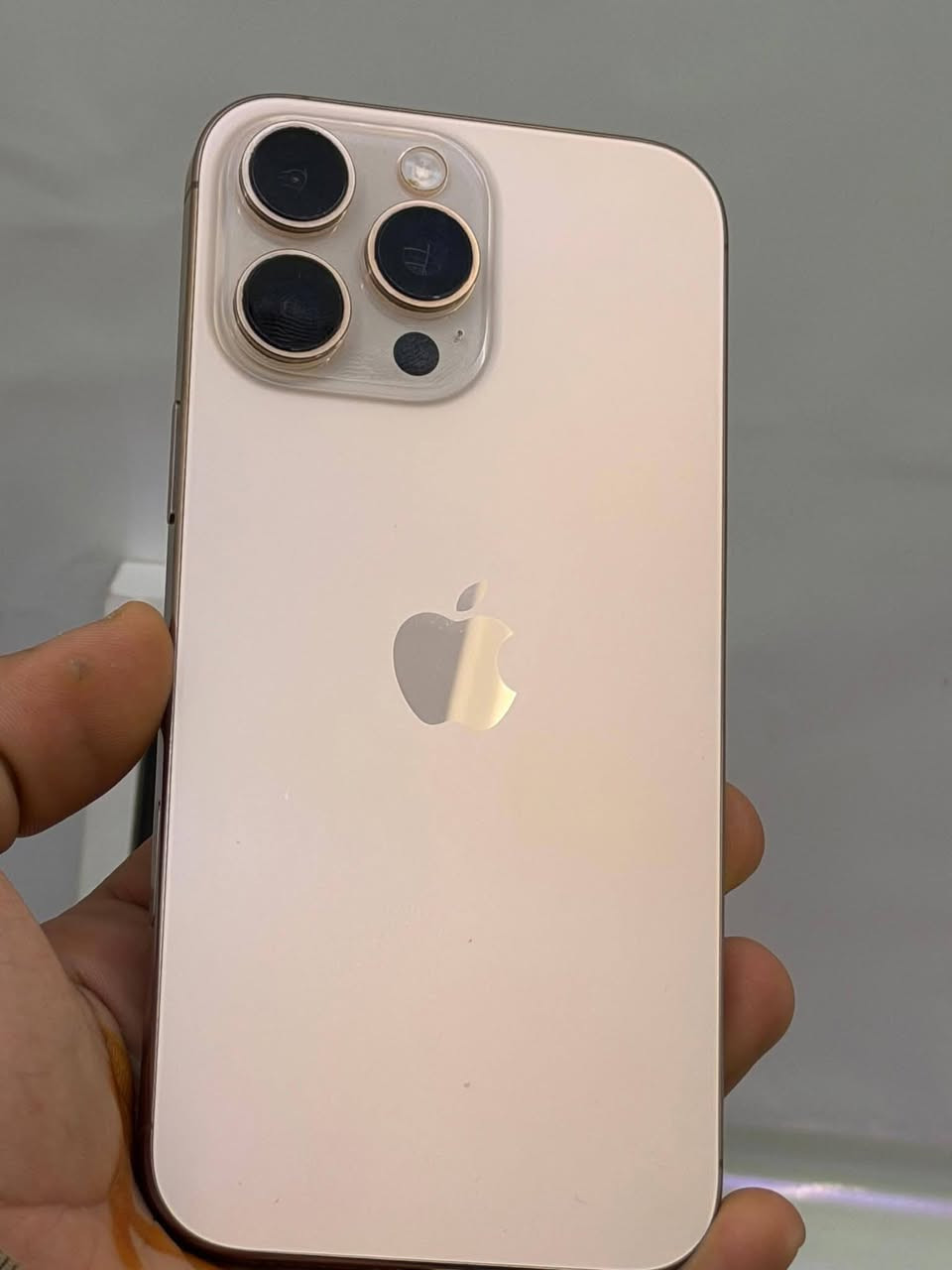 توفرت قطعة آيفون 16 برو ماكس -💯💛 
 بحالة الوكالة بعده بضمان الماستر 
الذاكرة [ 256] جيجابايت.
 تيتانيوم صحراوي 
انظافة 99٪ "وتر بروف
البطارية 93
الملحقات: الكرتون والكيبل الأصلي.
السعر: ❤️‍🔥 
الموقع: الأنبار / هيت / فلكة الدوارة قرب أسواق أخوان
*********** 📞 
*********** 📩
