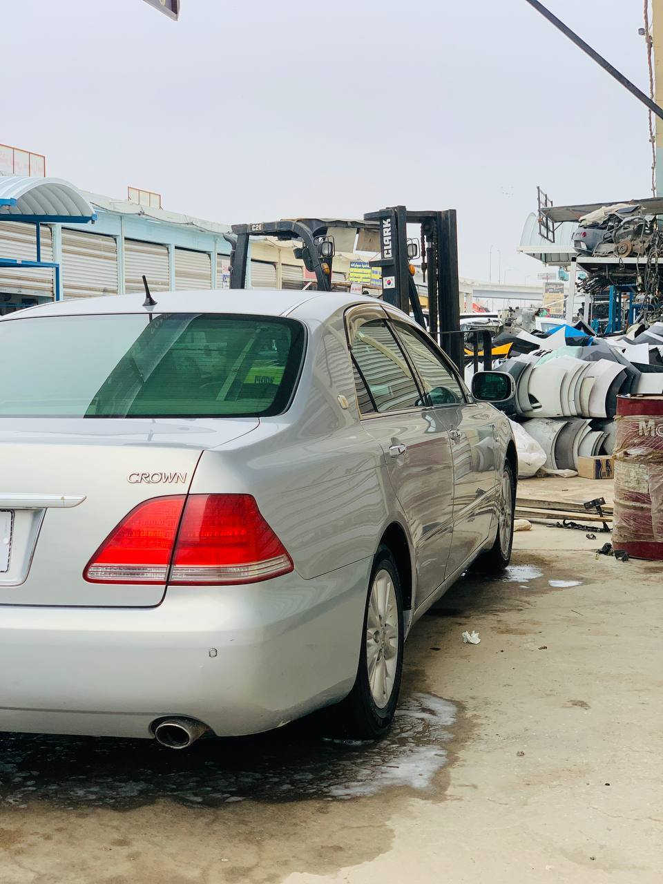 السلام عليكم

شاهينه موديل 2004 تسجيل قديم  رقم بصره مداور اي محافظه تعجبك باسمي ومداور نجف

فول بطن عدا الفتحه    تحوير جوه نجف الفوك إمارات
السياره جاهزه من كلشي

مكفول من الكص والضربه ونقل الجثه بيه بس صبغ جاملغ امامي

السعر ١٣٥ وبي مجال قليل حك الجيه       العنوان النجف قضاء المناذره
رقم الموبايل /***********
