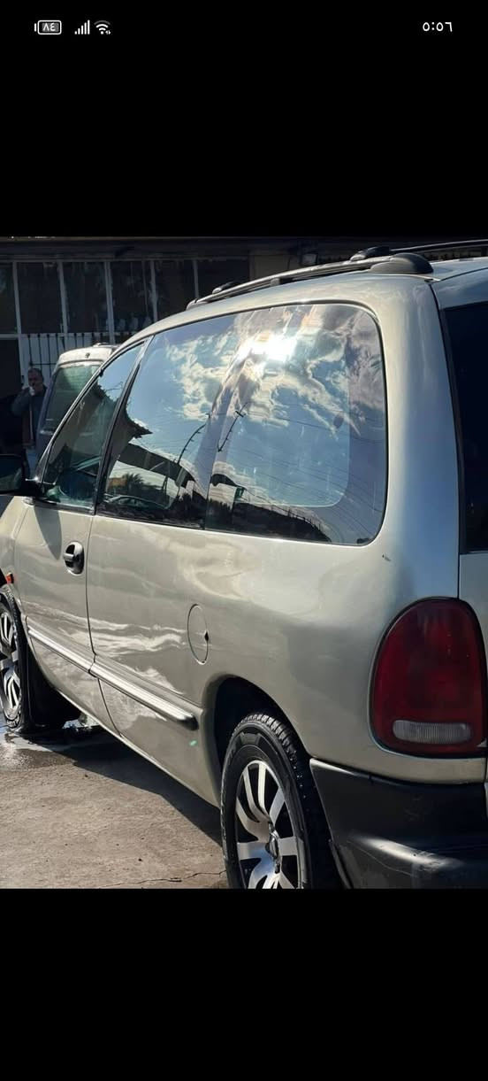 دوج كرفان موديل 2000لون أخضر فستقي بسمي مكينه وكير كفاله كهربائيات كله شغاله مكينه مال موديل 2007 حداديه زينه تخم تاير نقص بس تبريد مصبوغه عام بدون ضربه السعر 54 وبيه مجال ترهم مراوس


**إذا كنت صاحب هذا الإعلان وتريد حذفه لأي سبب، رجاءا أرسل رسالة إلى الدعم الفني**