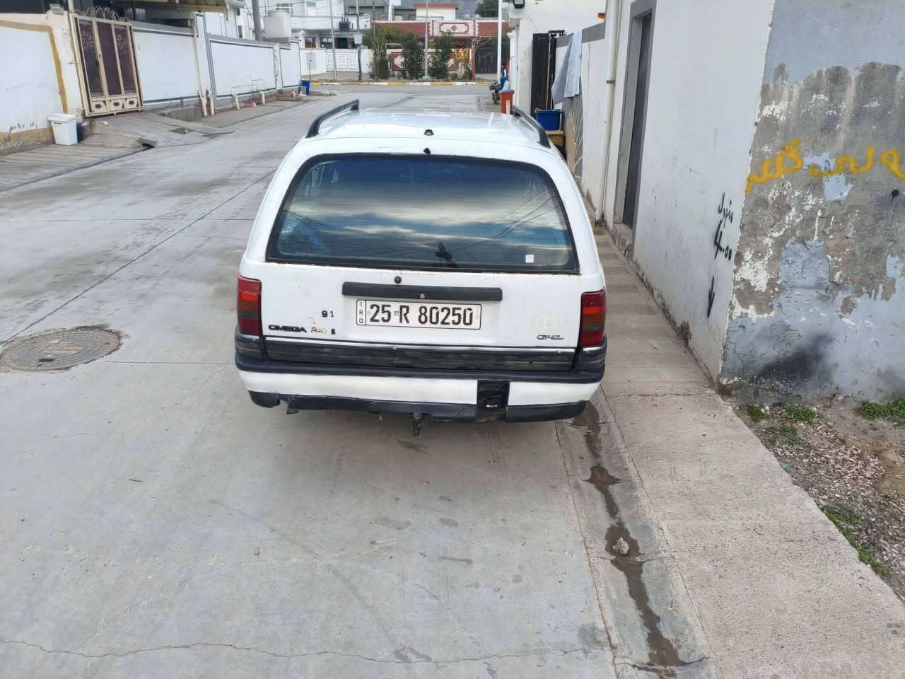 سلام علیـــکم
اومیکا ستیشن مودیل 1991 
بسمی سنویە جدید 
رقــــــــم  انــكلـیزی  
 لـــحـد 2/11/2029
كیـــر و محـــرك بــشرط 
اربع تایرات جــدیــد 
بطاقـــــة بنــــــزین 
تحویل ثانی یوم 
رقم كــــركـــــــوك 
(سعــــر 33)
***********فقط واتس ٱب
