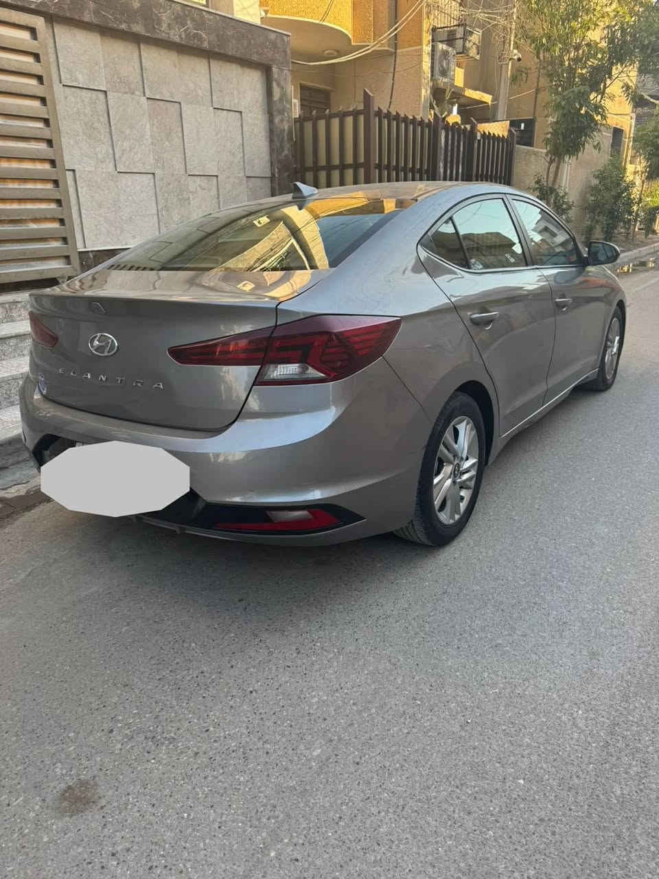 الانترا موديل ٢٠ للبيع

وارد امريكي السياره مو فول رقم بغداد 
الكير AT 
صور الحادث موجود بلمنشور
مكان سياره بغداد البنوك
***********
السعر ١٣٣ معه المجال البسيط
