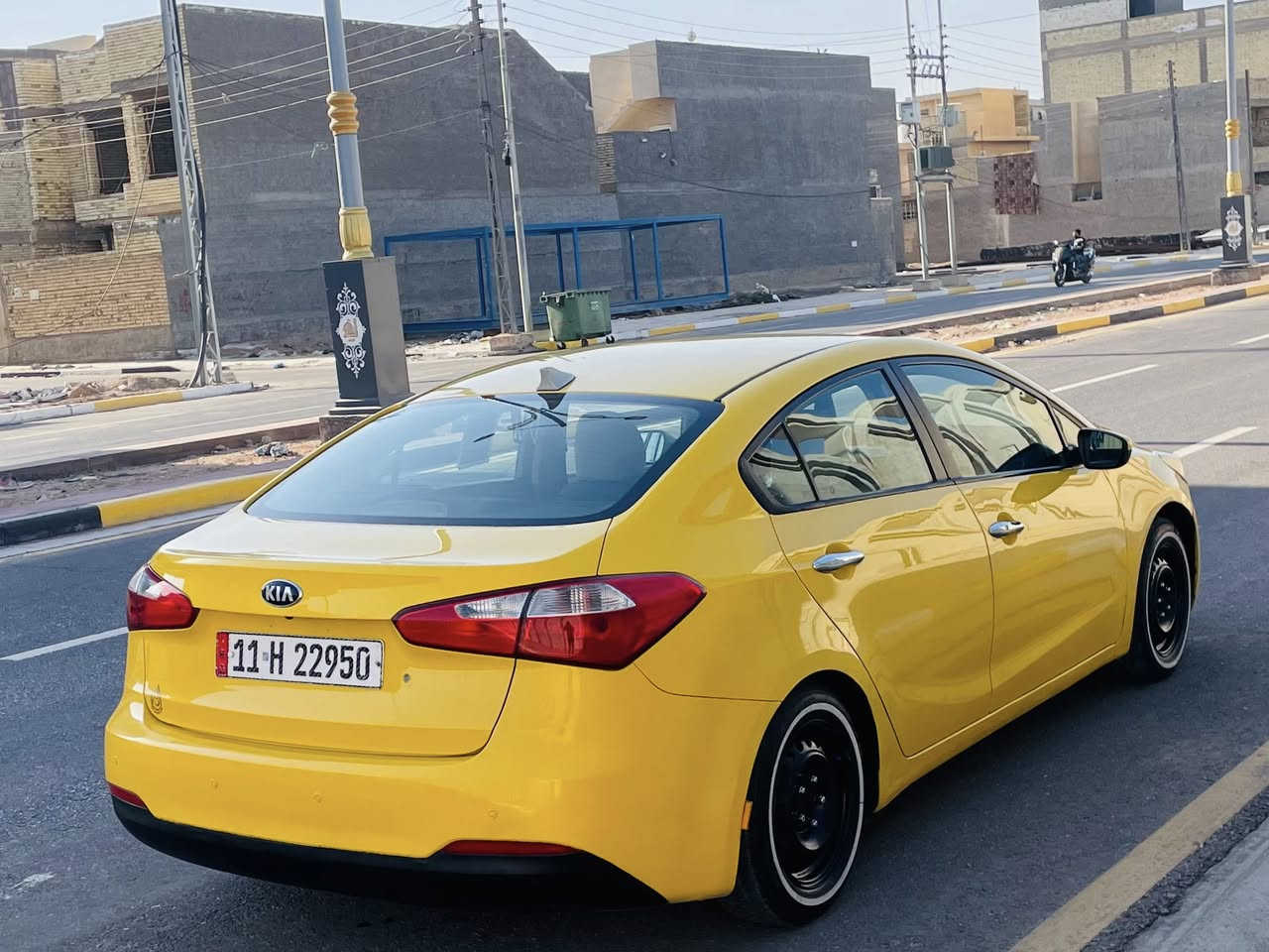 سلام عليكم البيع كيا فورتي موديل 2015 وأرد امريكي حادث بنيد فقط بدون دواخل باقي مكفوله كفالة عامة اليبل وآحد مواصفات شاشه كأمره حساسات تحكم ستيرن تحديد مسار مثبت سرعه نضام يكو داخل لونين  سيارة جديدة وجاهزة من كلشي تبريد ثلج حدادية تخم تاير كير ومكينة 2000 مكفولات دوش سنوية الغاية 2028 هزه جديده هيه غرامات مصفره سيارة أحله من صور السعر 113 الأستفسار علا رقم *********** مكان سيارة كربلاء
