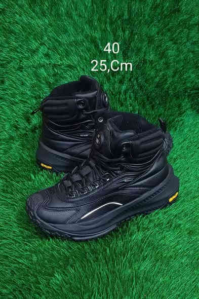 🥾بوت لون اسود فقط 
باله اصلي باله مستخدم قليل 
يحتوي على نظام تدفئه 🥵
يتوفر ..من قياس 40لل44
لمعرفة الاسعار  .راسل الحساب 📱 
يوجد توصيل 🚛 
***********
