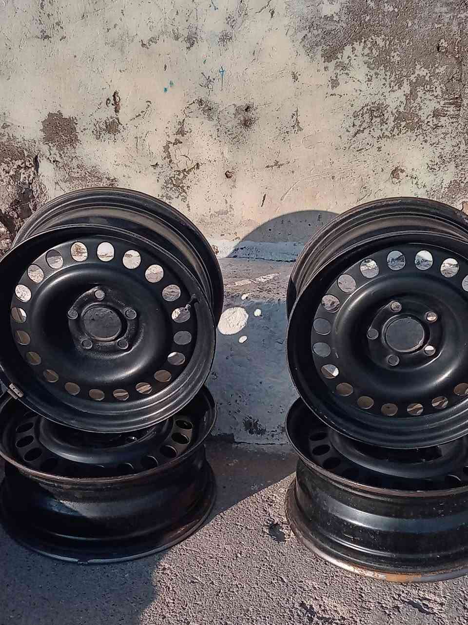 العنوان موصل ايسر لبيع
تخم وياله كامل نضيف   حجم15  
السعر خاص او انتصل 
***********
***********
