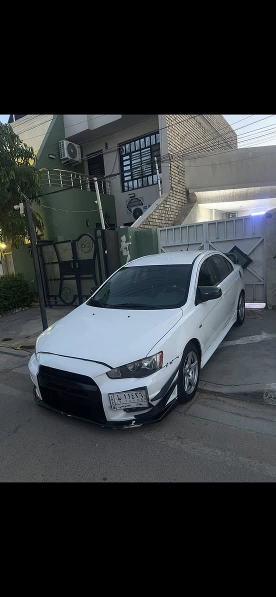 لانسر قرش ٢٠١٥ محرك ٢٠٠٠ ارغب شي بيهن السيارة جاهزة من كل نواحي بدون نقص ماشية ٩٧ للبيع السعر ٨٦ ماشية ٩٧ الف 
باسمي مكاني حي جهاد ***********
