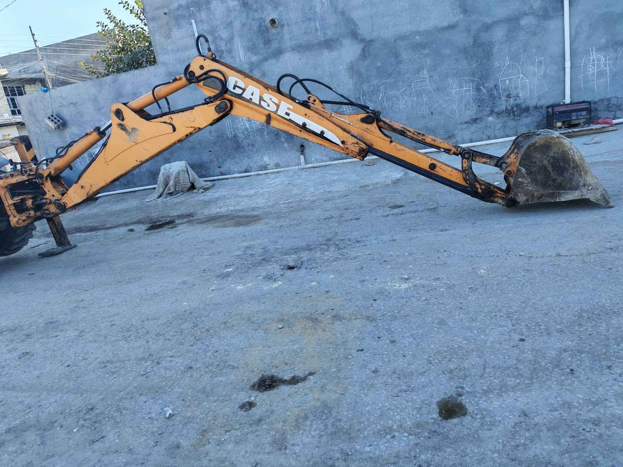 سلام عليكم البيع حفاره كيس موديل 2004 رقم بصره فول مواصفات مكص سلايت كير عادي جاهزه للشغل مع كيلات ٦٠ /٣٠ بابل ***********
