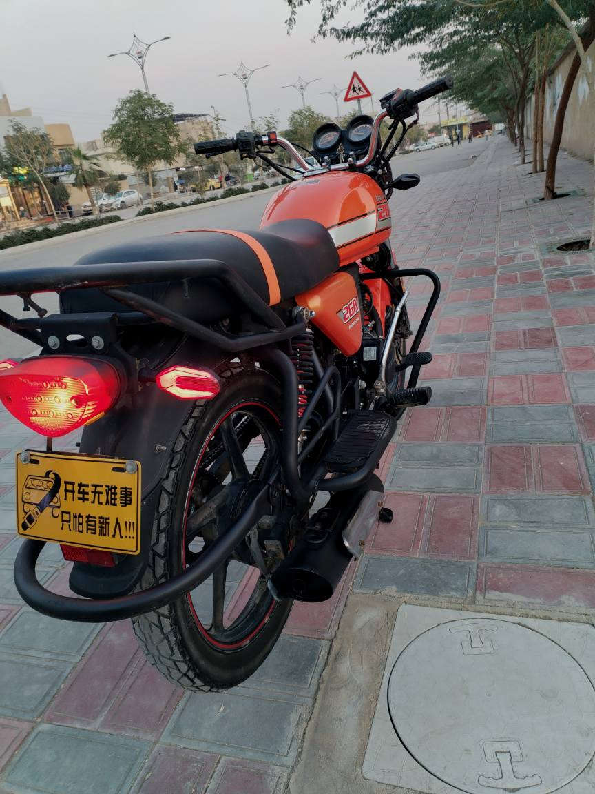 سلام عليكم دايون نفخ مديل 2021 طالعه ب 2022  اوراق اصوليه اصوليه كامله بسمي شرط الترقيم  
 محرك 200سيسي المرغوب❗تايرات جدد 💯 جوبلس ستوني شادهن محرك نضيف شلعه ومعدل شرط الكفاله  كهربائيات كلهة شغاله اشاير لايتات كله شغال بيهة لايت زنون زنجيل جديد الدراجه كلهة جديدة وبل واقع احله من الصور مكان كربلاء حي السلام   السعر مليون و150 وبيهة مجال للطيبين
***********  بي وتساب كربلاء, العراق
