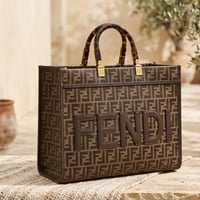 FENDI • خامة ممتازة • شحن لجميع المحافظات