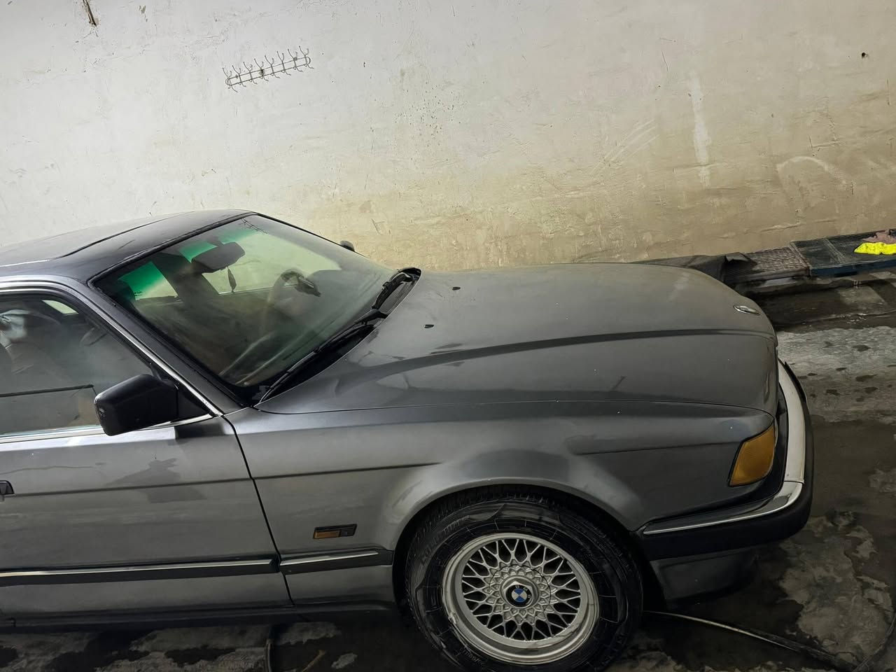 السلام عليكم
‏  bmw 735 بيع او مراوس 

موديل 93

رقم بغداد الاماني 

محرك 35 

تبريد شغال

محرك كير شرط

ايرباك 

صاج ملكي 

ويل خليه اصلي 

كشان جلد ميكانيك 

سنتر لك تقفل سويج يصعد جام وتنزل فتحا

كهربائيات كلها شغاله 

لا جطل ولا تحوير سياره بلادياتها سليمه 

بيها طخه خفيفه بل بكلايت الايسر الخلفي معمره حلو 

صدر خلفي امامي جديد 

سعر 50 بيها مجال 

مكانها الانبار حديثه (وبغداد الحسينيه)  ***********
