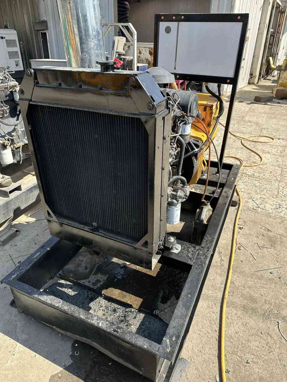 السلام عليكم
للبيع مولده نوع بيركنز انكليزي اصلي 
راس توليد ٦٠ كي في شاصي 
السعر ٣٨ ورقه بدل رنكات فقط 

العنوان كراده مجمع مشن شارع جاك عبود 
***********
***********
