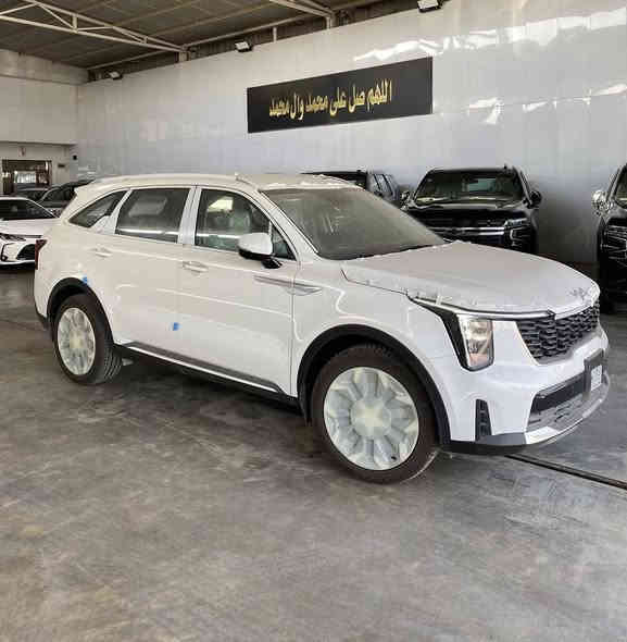 سورنتو خليجي 25 زيرو ضمان الدولية 
اربع كامرات
داتاشو
رادار
تتقدم وترجع بريمونت 
ويل حجم 20
محرك 6 سلندر
كير ماوس
مقاعد مخمل كهرباء
جنطة كهرباء
لد امامي وخلفي 
حساسات امامي وخلفي 
شاشة تعمل بنظام بلي كار 
السيارة فول مواصفات عدا البنوراما والجلد

السعر  51 مليون رقم بغداد 

ضمان الدولية 5 سنوات 
اربع تبديلات دهن بشركة مجانا
اول سنة صيانة مجانا 
***********
مكانها البياع 
ممكن مراوس بسورنتو اقل منها بالموديل
