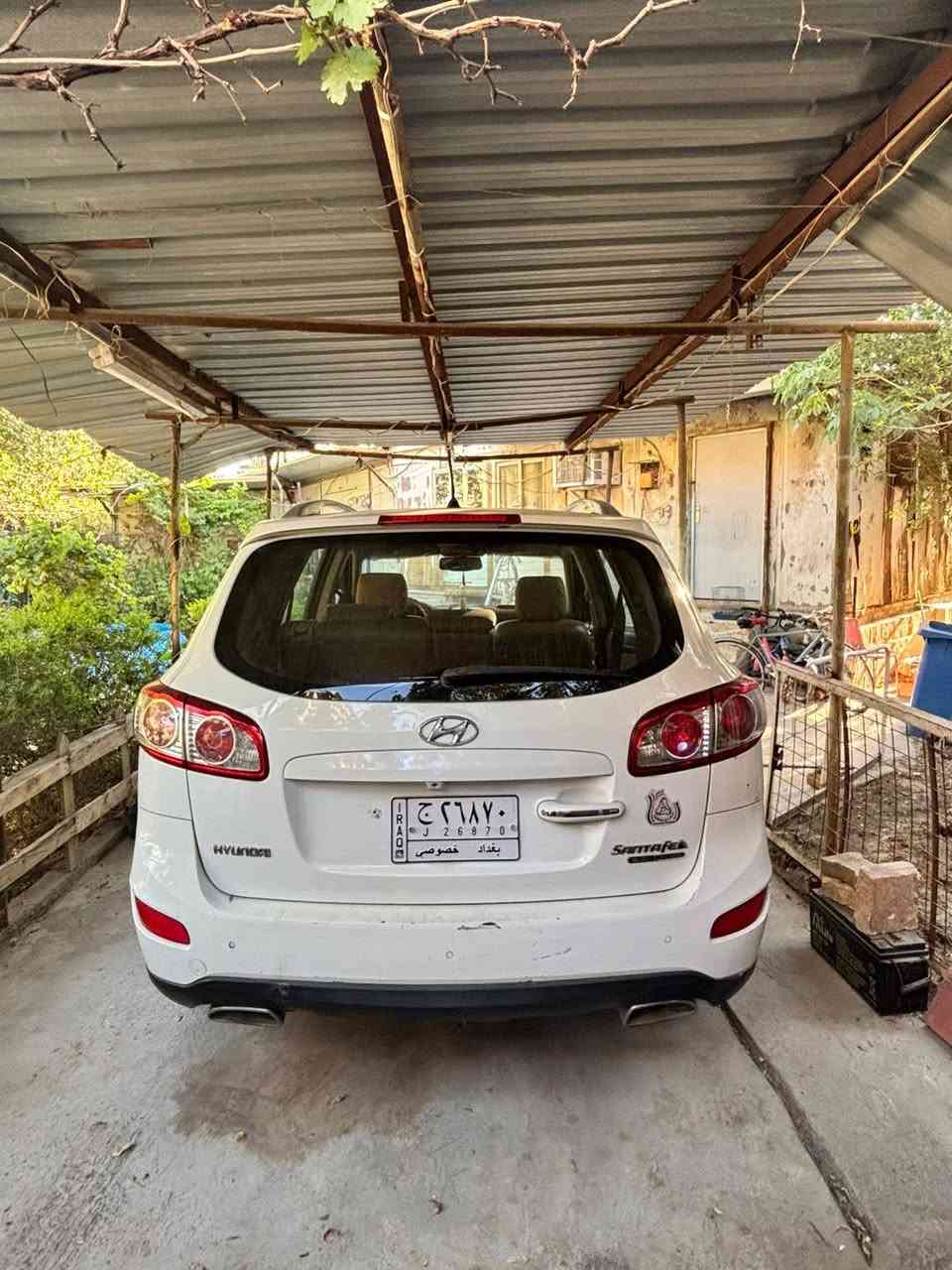 سلام عليكم 
للبيع 
سنتافيا ٢٠١١
٦ سلندر  
٧ راكب
كشنات جلد 
تحكم ستيرن
فتح سقف 
مري شفط
حساسات 
مكينة وكير كفاله
للاتصال حول السعر
***********
