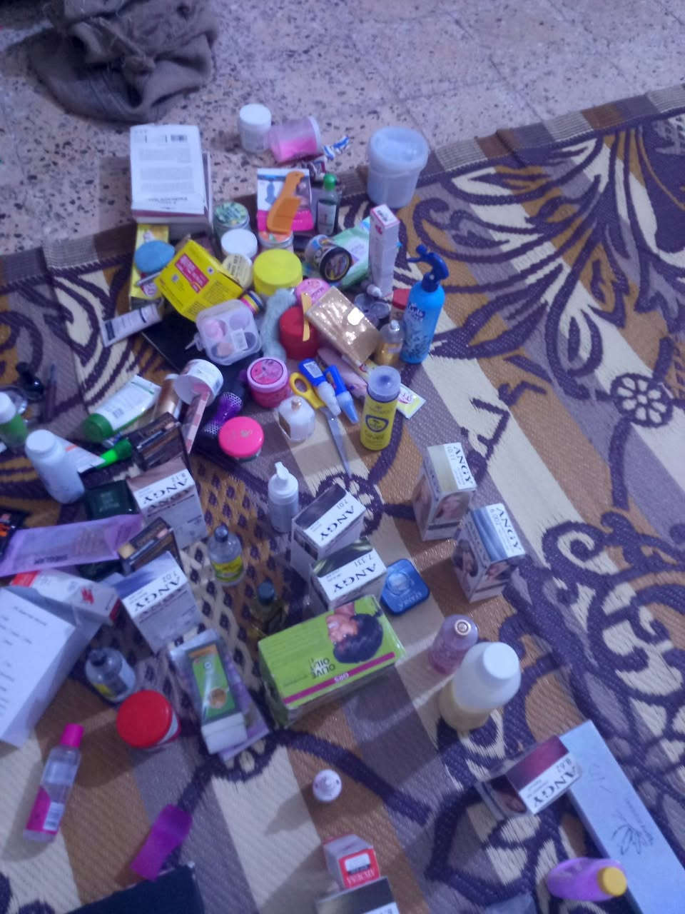 اغراض مال صالون مستخدم بي وبي ما مستخدم
مع اجهزه مال وشم وتاتو
كلمن وسعرة الشراي يراسلني خاص


**إذا كنت صاحب هذا الإعلان وتريد حذفه لأي سبب، رجاءا أرسل رسالة إلى الدعم الفني**
