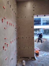 خلفا سراميك وبراسلين ومرمر شغل درجة أوله واسعار تنسب الجميع وستلام مهن...