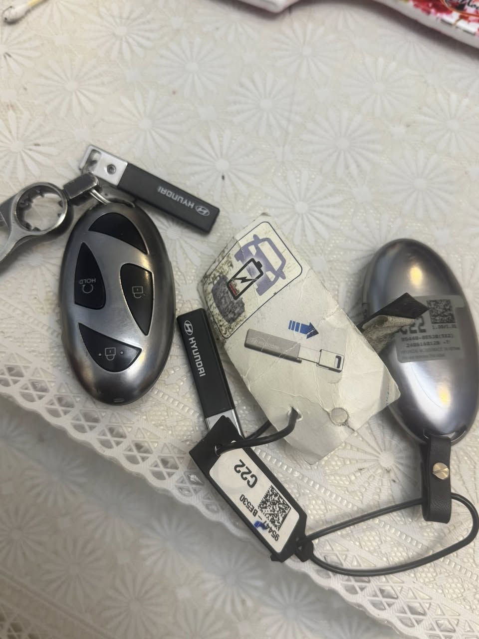 توكسان ٢٠٢٥ رقم بغداد باسمي

السياره بعده بحالة الوكاله ماشيه28 الف كيلو
كفاله من حصوه مال شارع سيار حيل نضافه

تو كلر اصل فول مواصفات سعر235 وبيه مجال قليل 

مكاني بغداد شارع خير الله

***********
