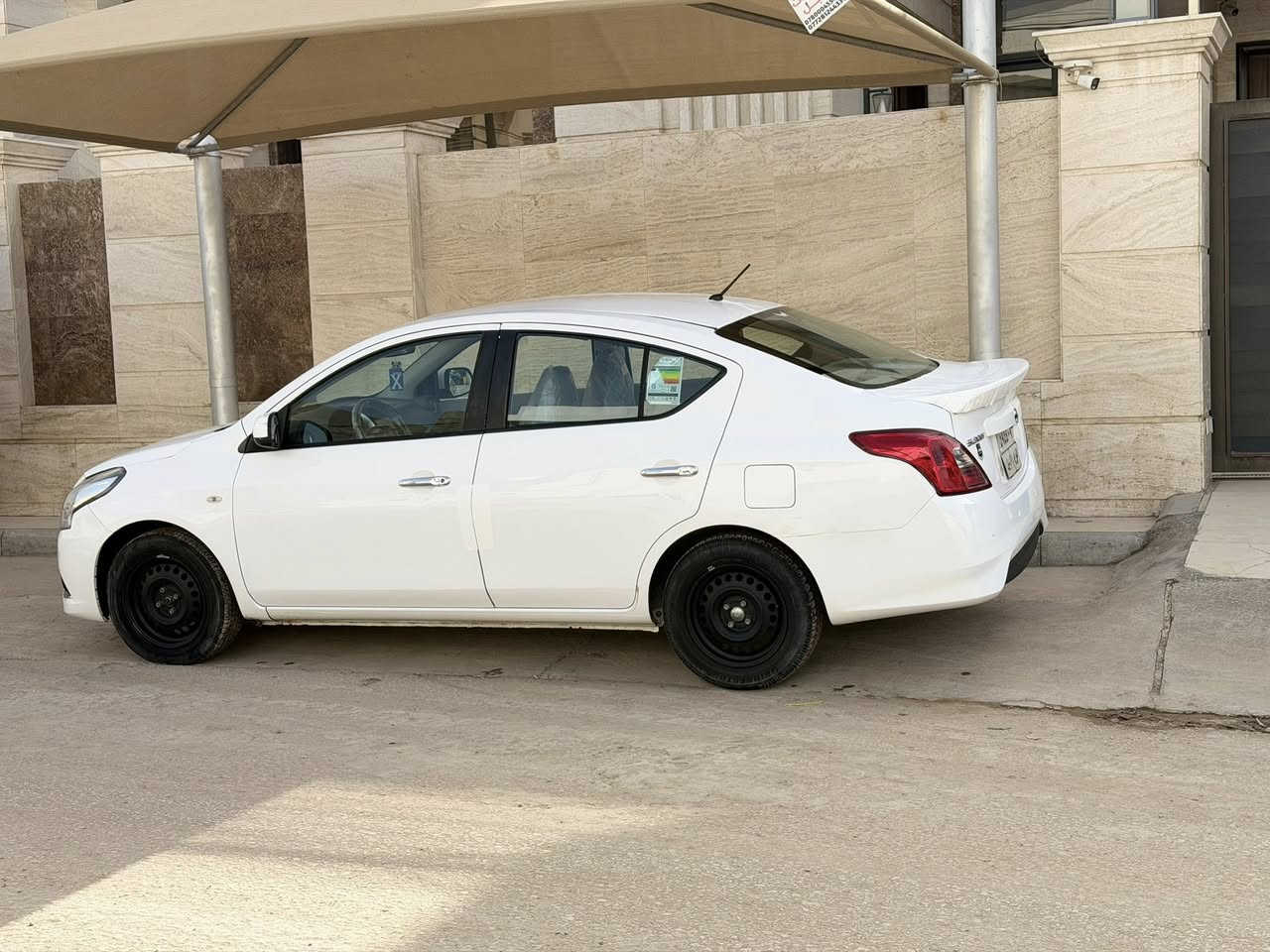 سلام عليكم نيسان سني هندي اصلي موديل 2020 رقم اربيل بليته زركه سياره جديده مكينه كير حداديه تخم تاير كله مكفوله 
بيه طخه دعاميه خلفيه وشويه بارد فقط بدون صبغ ولا تبديل 
السعر 100 وبيه مجال 
***********
