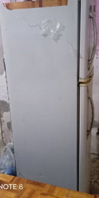 ثلاجه البيع نضيفه كلش سعرها 125بغداد الامين ثانيه 07721728826