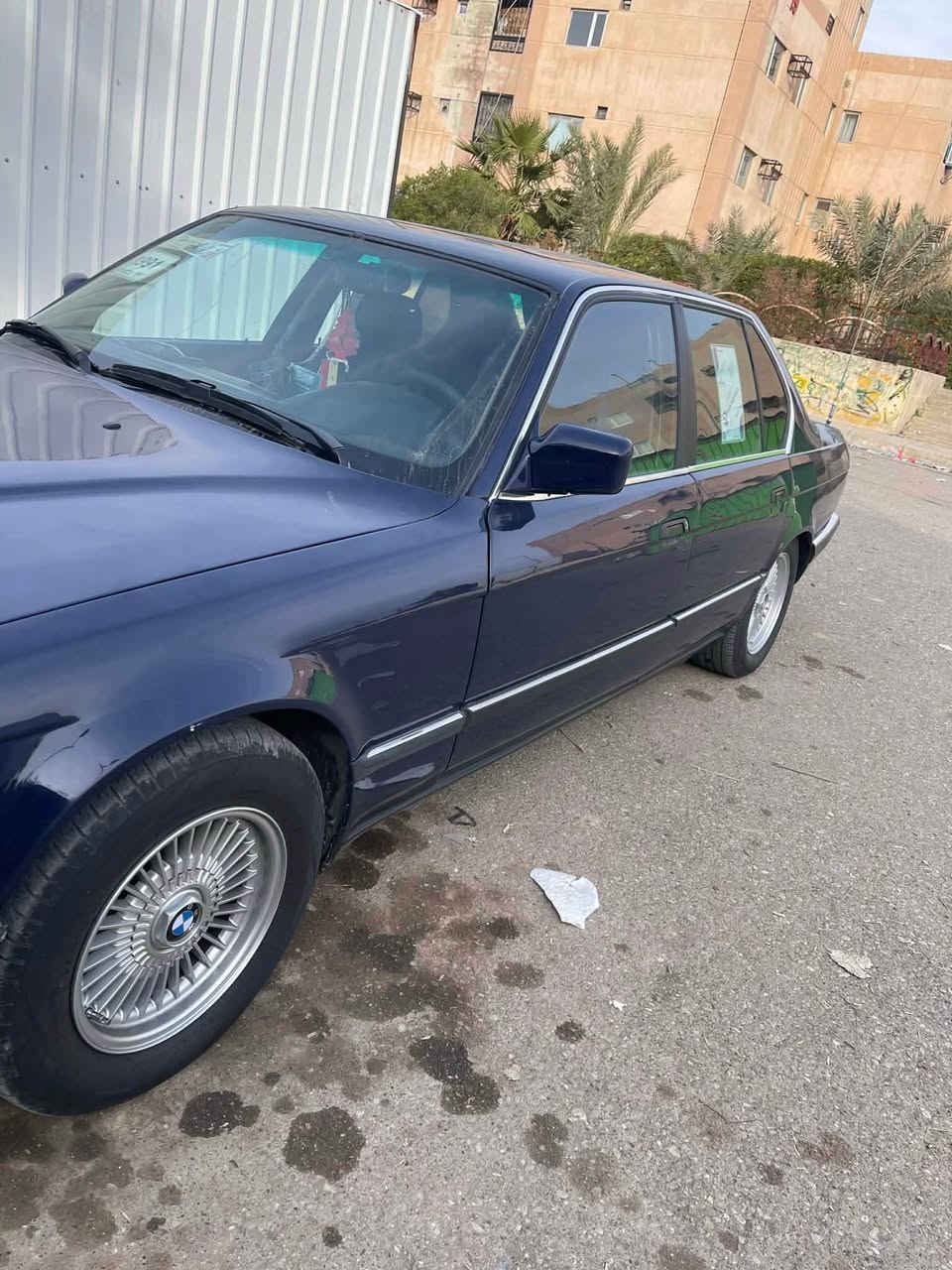 سلام عليكم 
بي ام ٧٣٠ بلاد موديل ٩١
محركها ٣٥ فل 
سنويه لل ٢٩ مشروع وطني شرط التحويل
بدون ضربه صبغ عام جماليه 
تبريد ثلج 
تدفئه شغال 
كشن جلد 
سقف سلايت 
فول مواصفات 
محركها خير من الله لا صرف لا بخار 
سياره حلوه و كاعده 
وياله جديد تايرات جديد باتري جديد 
السعر (((٦٠و بي مجال )))
مامتواجد على فيس 
للاتصال *********** واتساب كلشي موجود علي كركوك, العراق
